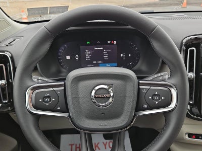 2023 Volvo XC40 B5 AWD Ultimate Bright Theme