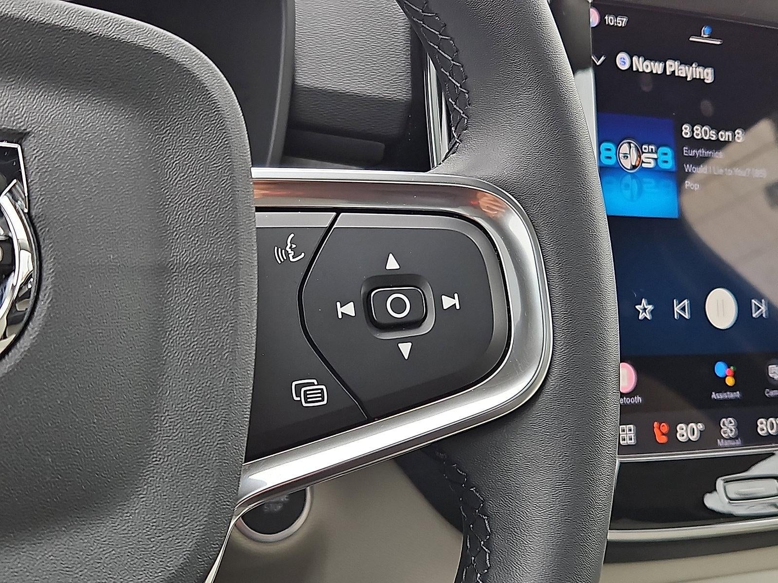 2023 Volvo XC40 B5 AWD Ultimate Bright Theme