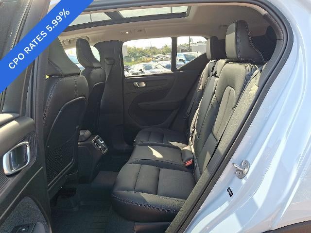 2024 Volvo XC40 B5 AWD Plus Bright Theme