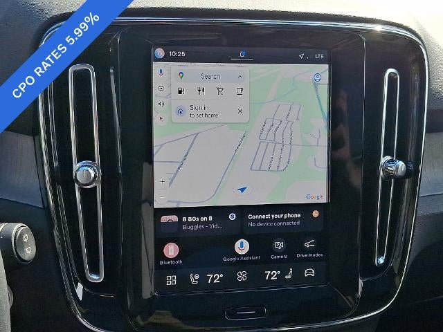 2024 Volvo XC40 B5 AWD Plus Bright Theme