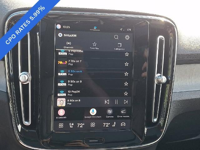 2024 Volvo XC40 B5 AWD Plus Bright Theme