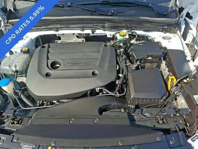 2024 Volvo XC40 B5 AWD Plus Bright Theme