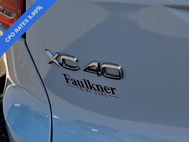 2024 Volvo XC40 B5 AWD Plus Bright Theme