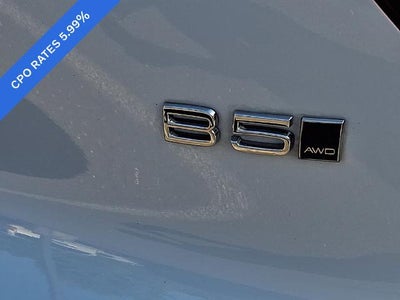 2024 Volvo XC40 B5 AWD Plus Bright Theme