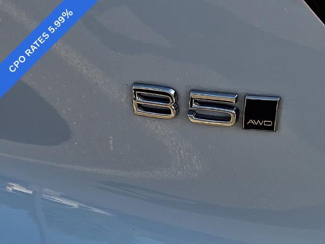 2024 Volvo XC40 B5 AWD Plus Bright Theme