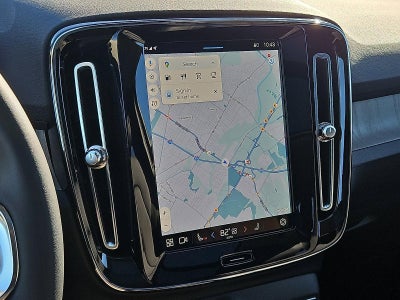 2023 Volvo XC40 B5 AWD Plus Bright Theme