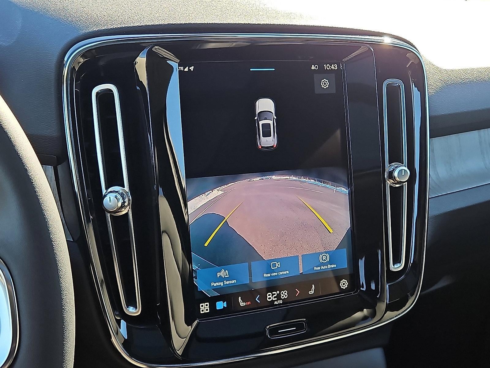 2023 Volvo XC40 B5 AWD Plus Bright Theme