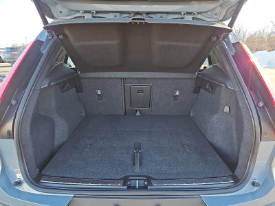 2023 Volvo XC40 B5 AWD Plus Bright Theme