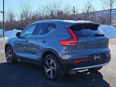 2023 Volvo XC40 B5 AWD Plus Bright Theme