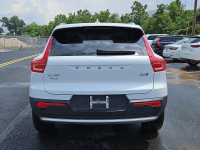 2024 Volvo XC40 B5 AWD Ultimate Bright Theme