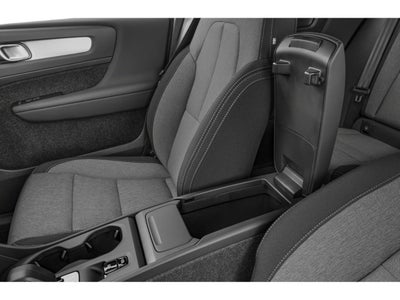 2024 Volvo XC40 B5 AWD Ultimate Bright Theme