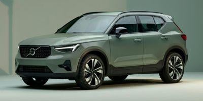 2024 Volvo XC40 B5 AWD Ultimate Bright Theme