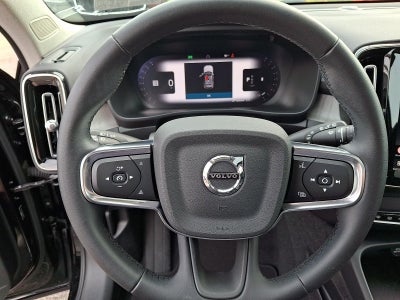 2024 Volvo XC40 B5 AWD Core Bright Theme