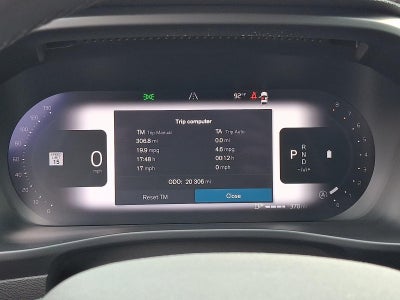 2024 Volvo XC40 B5 AWD Core Bright Theme