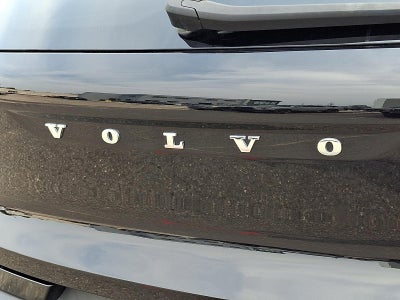 2024 Volvo XC40 B5 AWD Core Bright Theme
