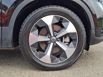 2024 Volvo XC40 B5 AWD Core Bright Theme