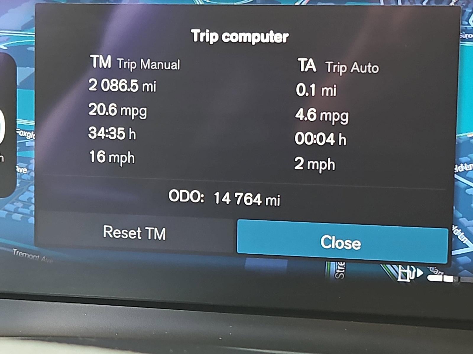 2023 Volvo XC40 B5 AWD Plus Bright Theme