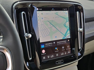 2023 Volvo XC40 B5 AWD Plus Bright Theme