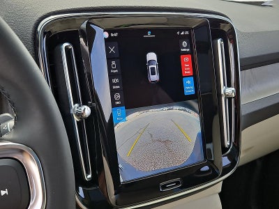 2023 Volvo XC40 B5 AWD Plus Bright Theme