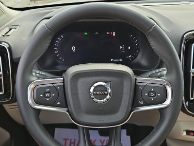 2023 Volvo XC40 B5 AWD Plus Bright Theme