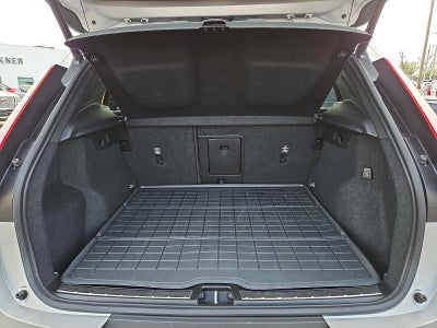2023 Volvo XC40 B5 AWD Plus Bright Theme