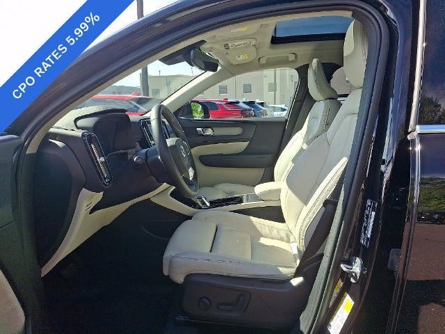 2023 Volvo XC40 B5 AWD Plus Bright Theme