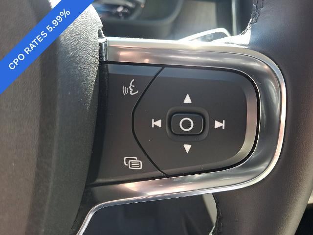 2023 Volvo XC40 B5 AWD Plus Bright Theme