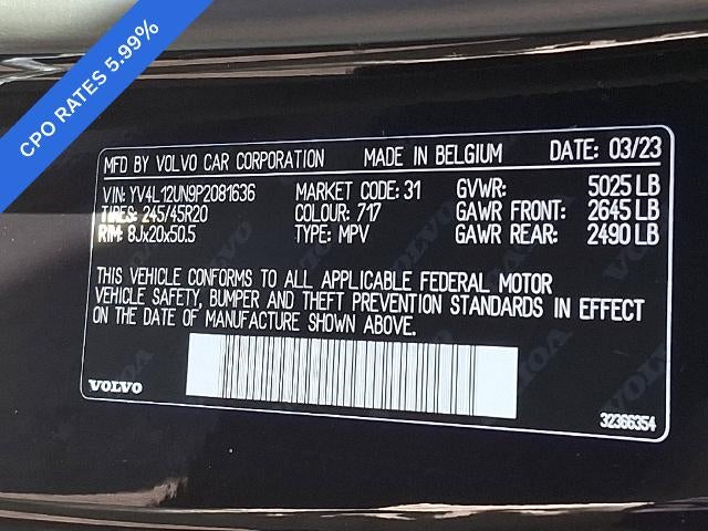 2023 Volvo XC40 B5 AWD Plus Bright Theme