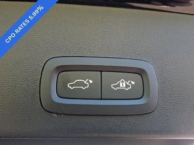 2023 Volvo XC40 B5 AWD Plus Bright Theme