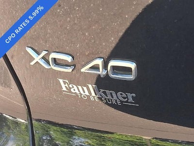 2023 Volvo XC40 B5 AWD Plus Bright Theme