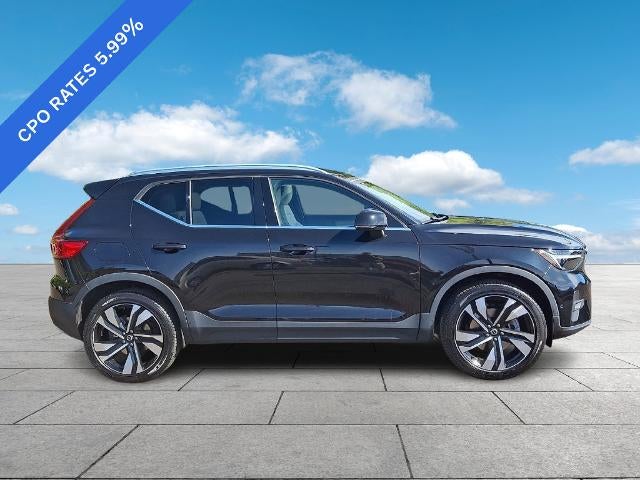 2023 Volvo XC40 B5 AWD Plus Bright Theme