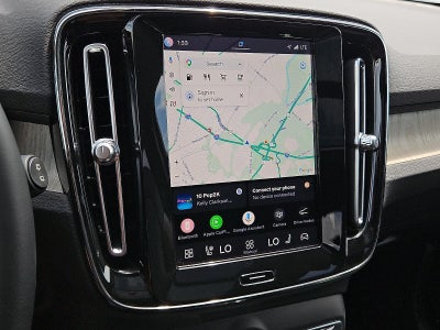 2023 Volvo XC40 B5 AWD Plus Dark Theme