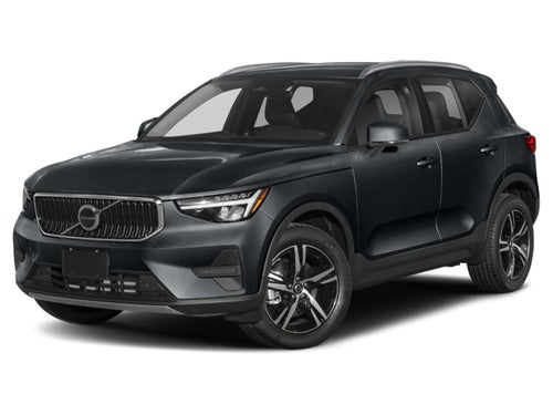 2023 Volvo XC40 B5 AWD Plus Dark Theme