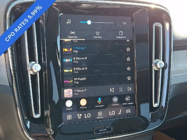 2023 Volvo XC40 B5 AWD Ultimate Dark Theme