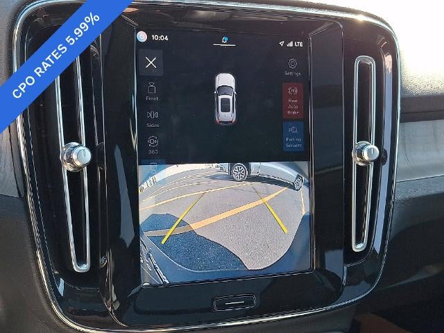 2023 Volvo XC40 B5 AWD Ultimate Dark Theme