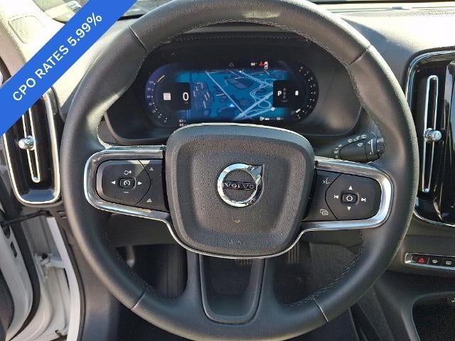 2023 Volvo XC40 B5 AWD Ultimate Dark Theme
