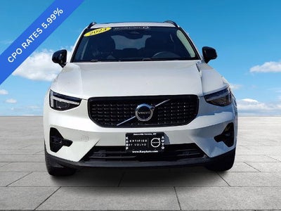2023 Volvo XC40 B5 AWD Ultimate Dark Theme