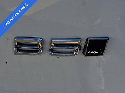2023 Volvo XC40 B5 AWD Ultimate Dark Theme