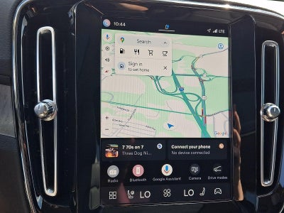 2023 Volvo XC40 B5 AWD Ultimate Dark Theme