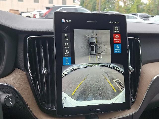 2026 Volvo XC60 B5 AWD Plus