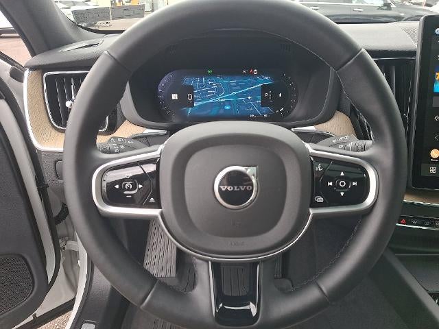 2026 Volvo XC60 B5 AWD Plus