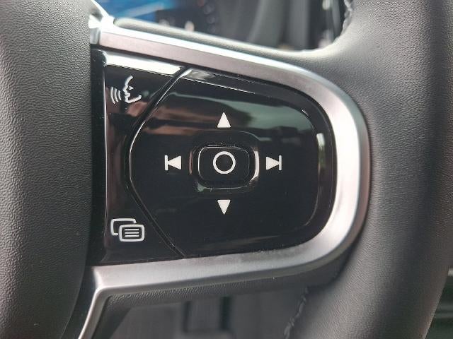 2026 Volvo XC60 B5 AWD Plus