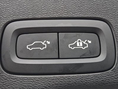 2026 Volvo XC60 B5 AWD Plus