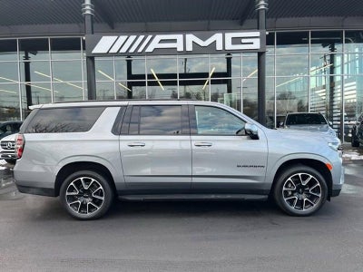 2023 Chevrolet Suburban 4WD RST