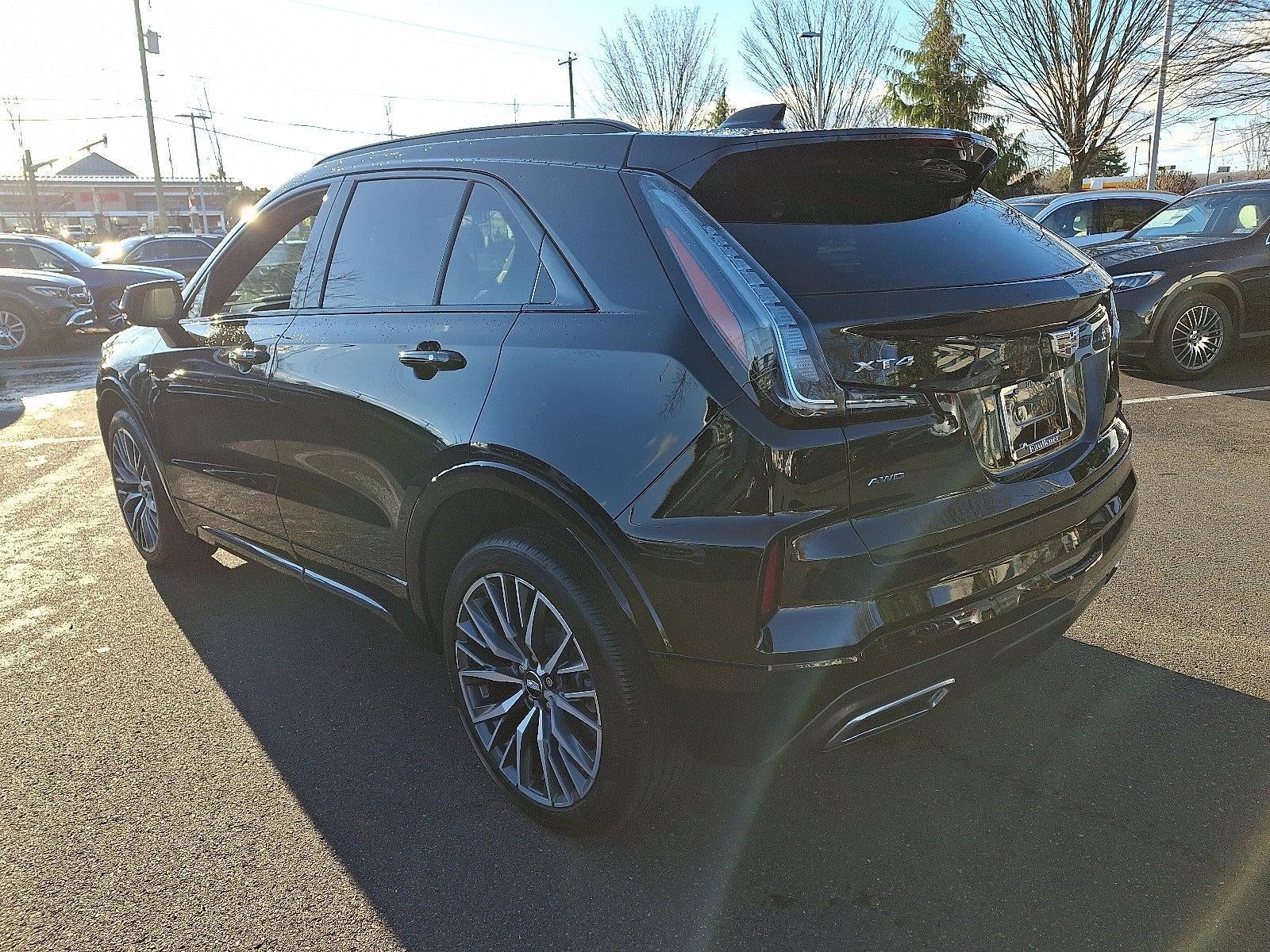 2024 Cadillac XT4 AWD 4dr Sport