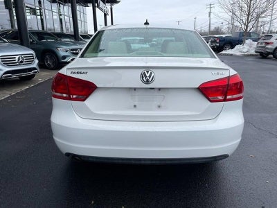2014 Volkswagen Passat 4dr Sdn 1.8T Auto SE PZEV