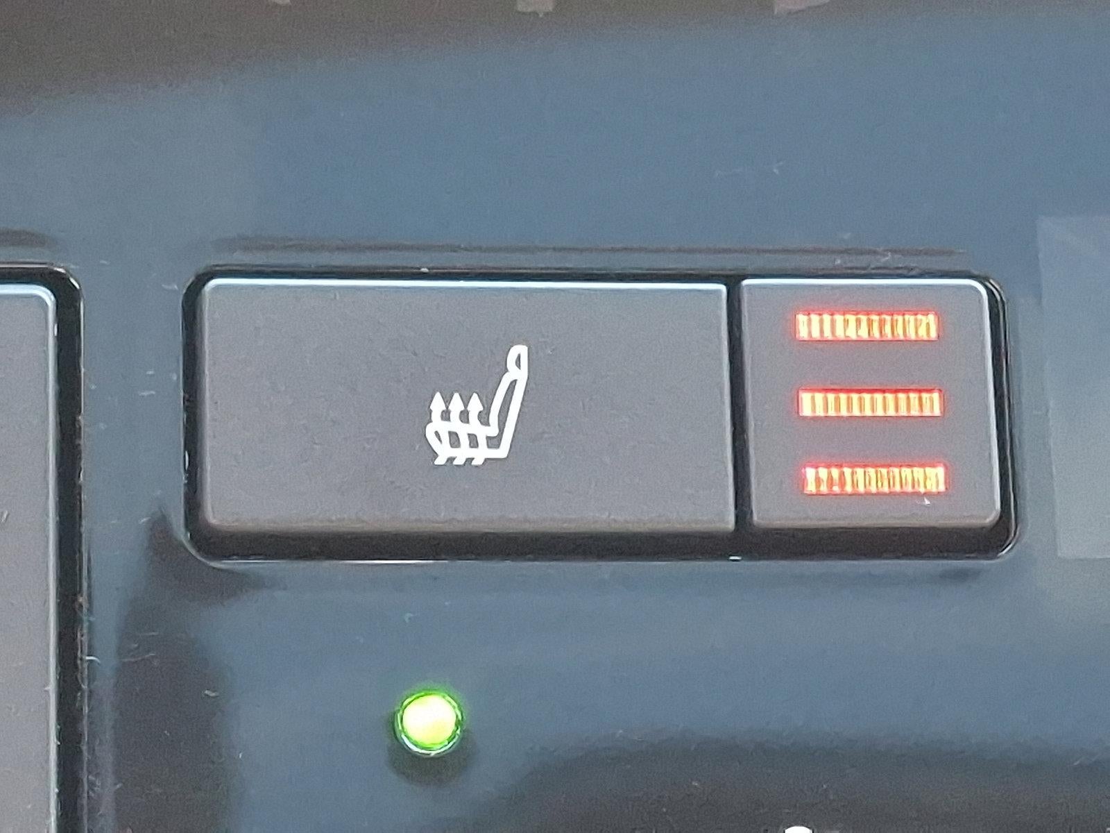2019 Toyota Avalon Hybrid XLE (Natl)