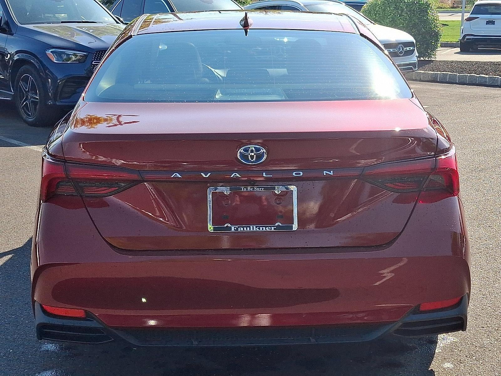 2019 Toyota Avalon Hybrid XLE (Natl)