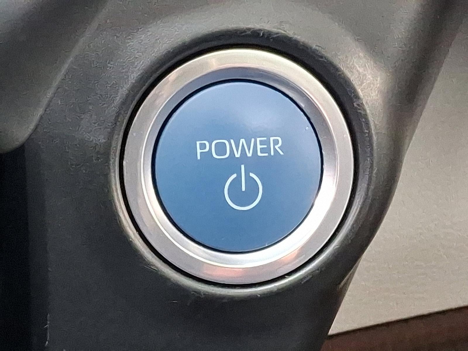 2023 Toyota Sienna XLE FWD 7-Passenger (Natl)