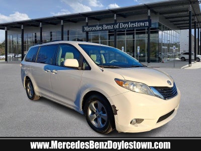 2012 Toyota Sienna 5dr 7-Pass Van V6 LE AAS FWD (Natl)